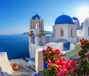 Септемврийски празници на о. Санторини със самолет от София – 3 нощувки